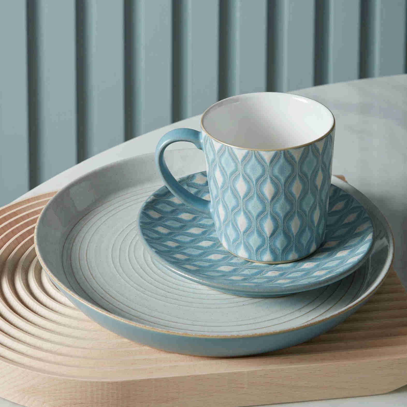 Tazza grande di clessidra blu